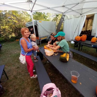 370248571 140733509097337 7922558286708187681 N