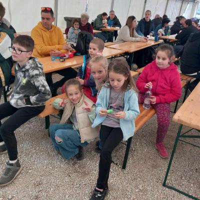 433864999 925215855996999 8034307399339203612 N