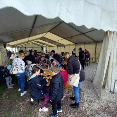 433899317 2273898996149373 8161680393794936190 N